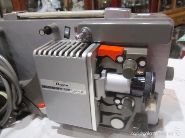Antig&uuml;edades: Proyector Ricoh Auto 8P de Luxe. - Foto 2