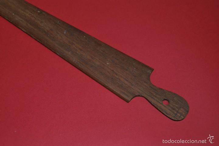 Antig&uuml;edades: UTENSILIO DE MADERA PARA UTILIZAR EN EL TELAR - COSTURA - Foto 3