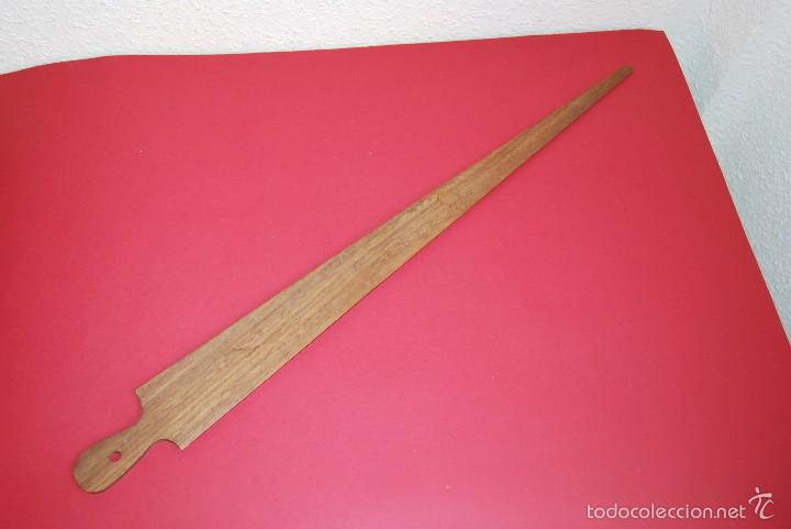 Antig&uuml;edades: UTENSILIO DE MADERA PARA UTILIZAR EN EL TELAR - COSTURA - Foto 6