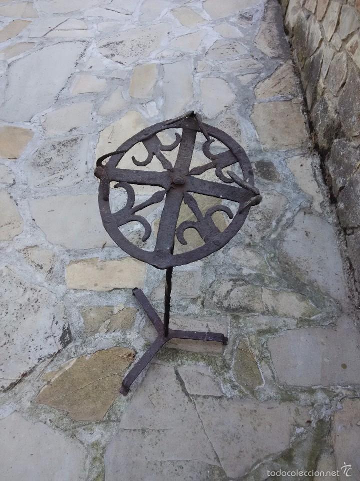 Antig&uuml;edades: Hachero s xvi - Foto 1