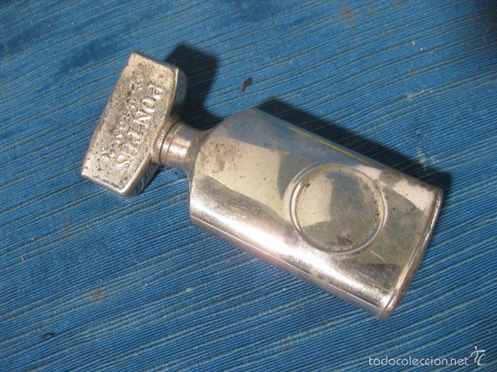 Antig&uuml;edades: CURIOSA ACEITERA DE LATA NIQUELADA MARCA PONTUS - Foto 1