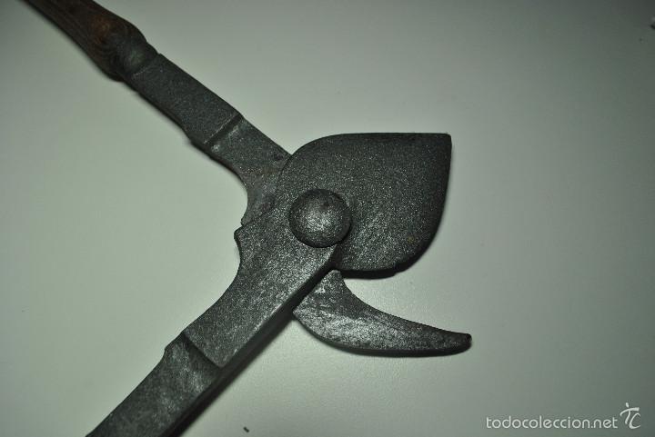 Antig&uuml;edades: Antigua y robusta podadora - Foto 4