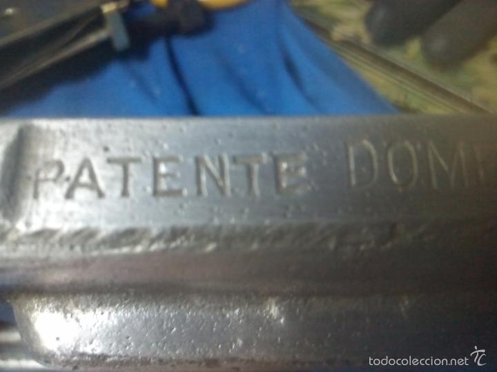 Antig&uuml;edades: MAQUINA. DE INYECTAR . PATENTE. DOMENECH. - Foto 4