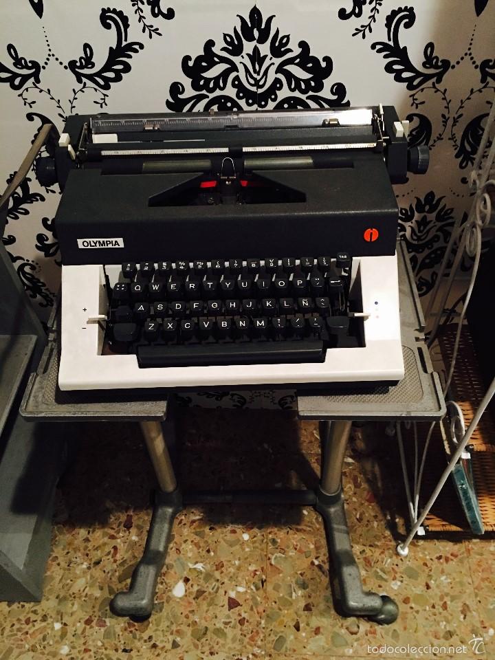 Antig&uuml;edades: maquina escribir olympia - Foto 1