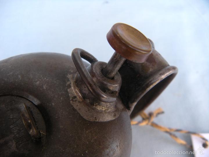 Antig&uuml;edades: ANTIGUA ALCUZA DE ENGRASE - Foto 5