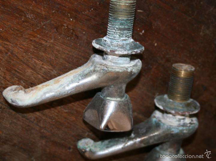 Antig&uuml;edades: JUEGO DE 2 GRIFOS VINTAGE - L2 - Foto 1