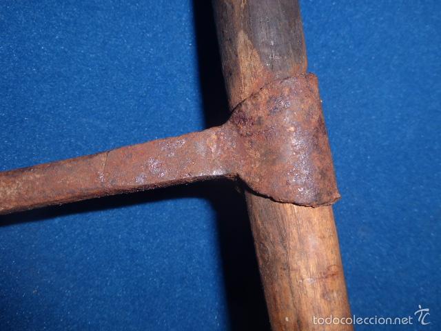 Antig&uuml;edades: ANTIGUA BARRENA DE CARPINTERO DE 40 CM. DE LARGA - Foto 3