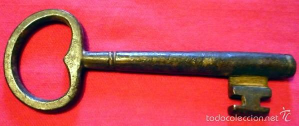 Antig&uuml;edades: LLAVE DE FORJA ANTIGUA. - Foto 1