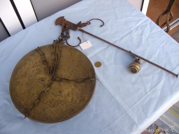 Antig&uuml;edades: ROMANA CON PLATO DE BRONCE - Foto 1