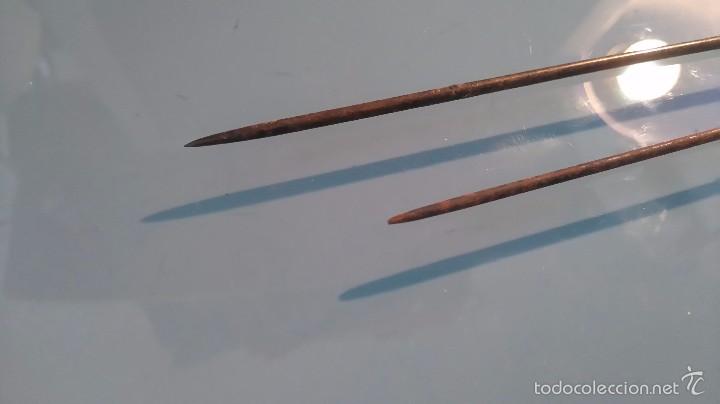 Antig&uuml;edades: Antiguas agujas de coser - Foto 3