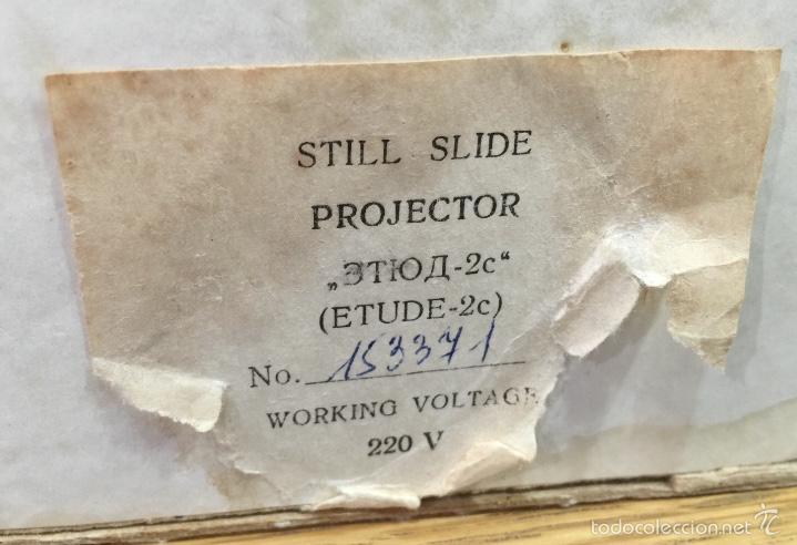 Antig&uuml;edades: Proyector de diapositivas sovietico ETUDE - 2C (35mm.) - Foto 3