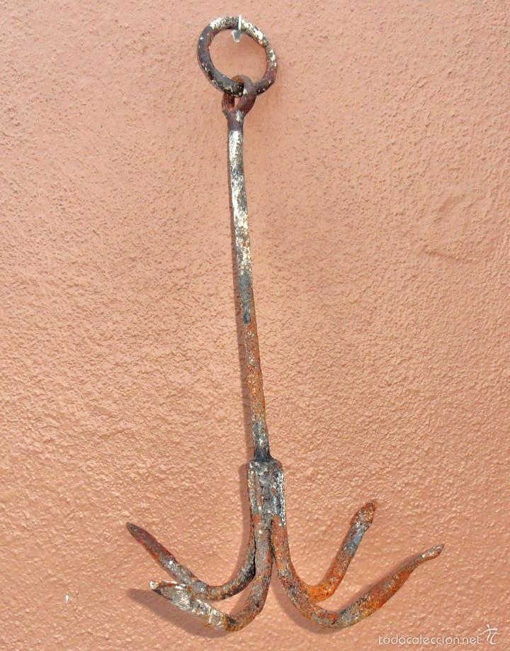 Antig&uuml;edades: ANCLA DE HIERRO DE CUATRO BRAZOS - Foto 1