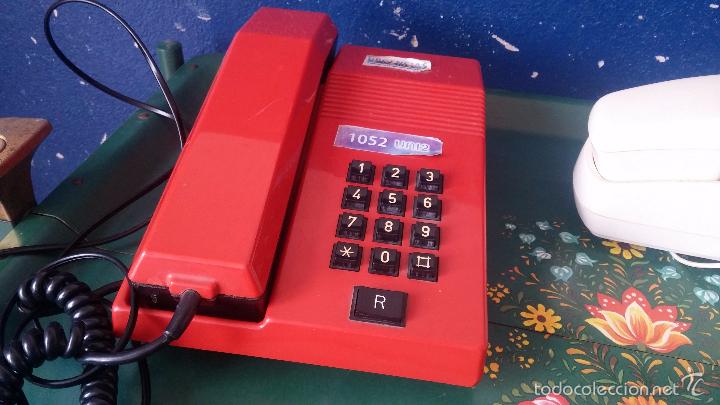 Tel&eacute;fonos: Dos tel&eacute;fonos antiguos vintage - Foto 17