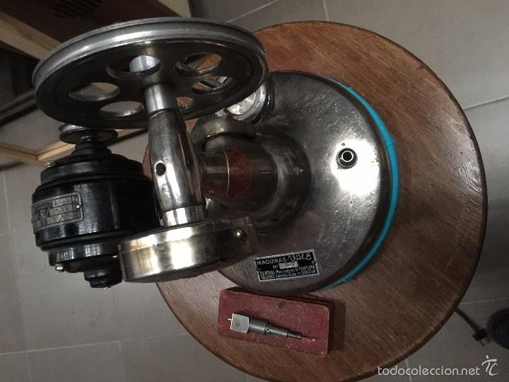 Antig&uuml;edades: MAQUINA REPARAR MEDIAS - Foto 2