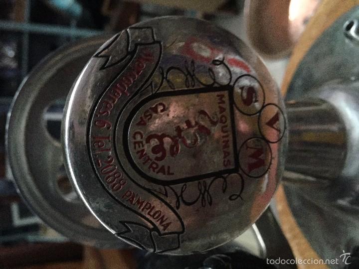 Antig&uuml;edades: MAQUINA REPARAR MEDIAS - Foto 6