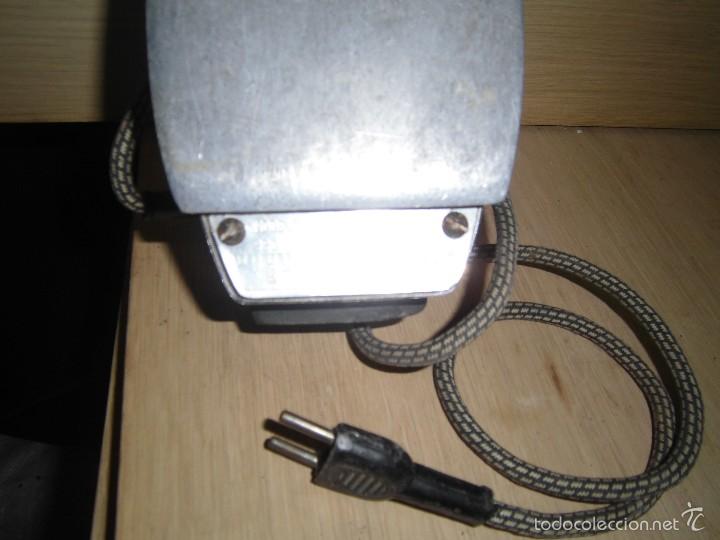 Antig&uuml;edades: plancha electrica jata - Foto 4
