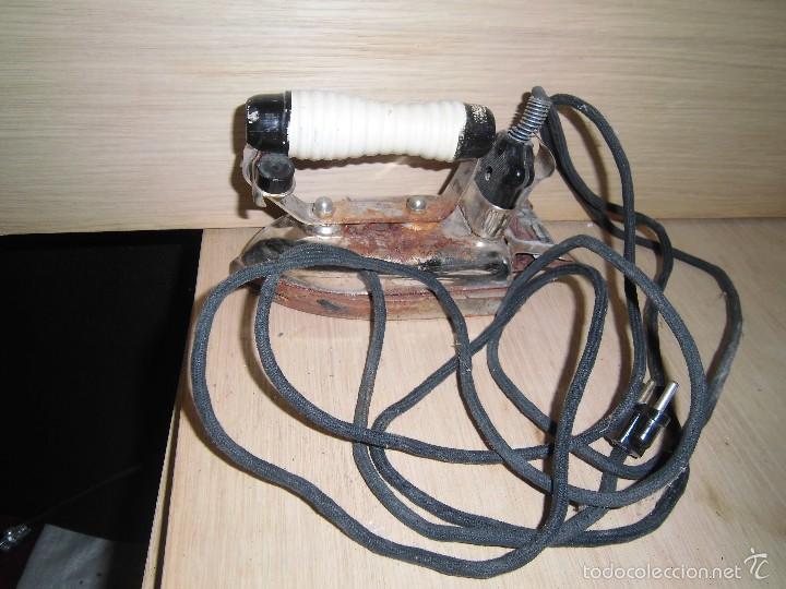 Antig&uuml;edades: plancha electrica 125 v solar rubio - Foto 1