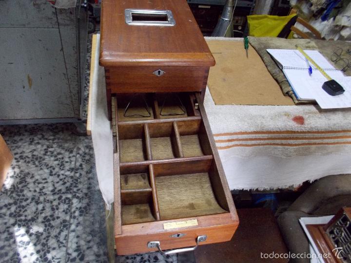 Antig&uuml;edades: Caja registradora - Foto 6