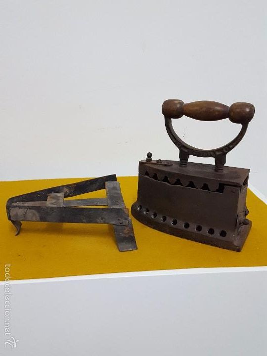 Antig&uuml;edades: Antigua plancha de carb&oacute;n. - Foto 6
