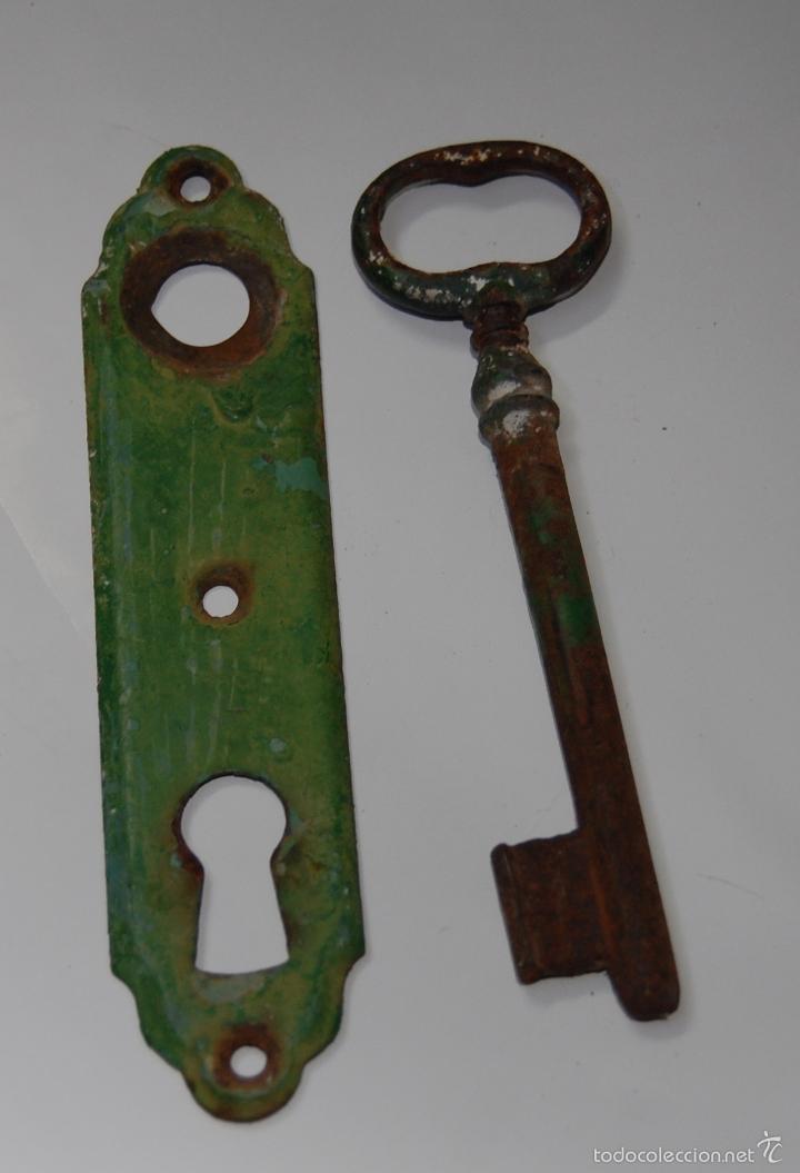 Antig&uuml;edades: LLAVE Y BOCALLAVE CORRESPONDIENTE S. XIX - Foto 1