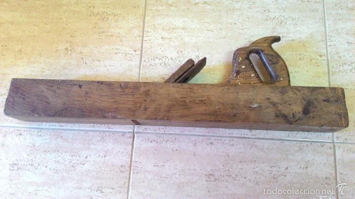 Antig&uuml;edades: ANTIGUA GARLOPA O RIBOT DE CARPINTERO - Foto 2