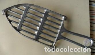 Antig&uuml;edades: Soporte para plancha de aluminio - Foto 1