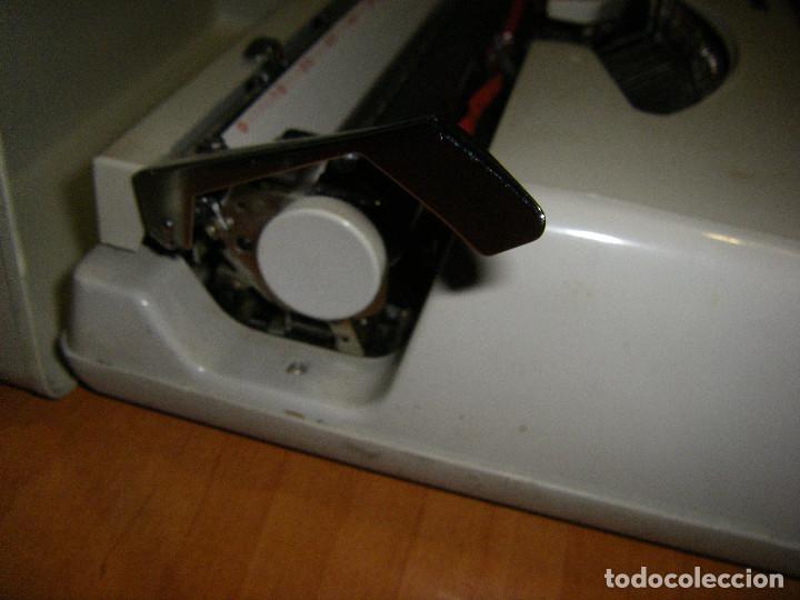 Antig&uuml;edades: M&aacute;quina de escribir TOPSTAR - Foto 13