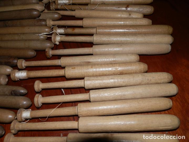 Antig&uuml;edades: 53 ANTIGUOS BOLILLOS DE 14 CMS. APROX. - Foto 4