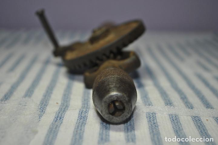 Antig&uuml;edades: Antiguo taladro de mano - Foto 7