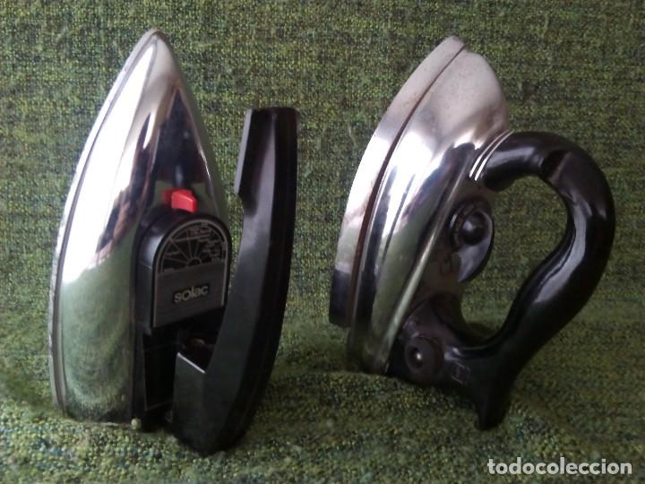 Antig&uuml;edades: LOTE DE DOS PLANCHAS ELECTRICAS - Foto 1