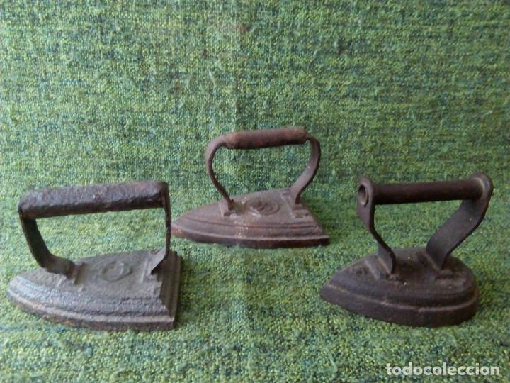 Antig&uuml;edades: LOTE DE TRES PLANCHAS - Foto 3