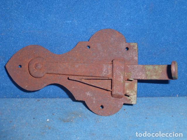 antiguo-pestillo-o-cerrojo-de-contra-ventana-comprar-pestillos