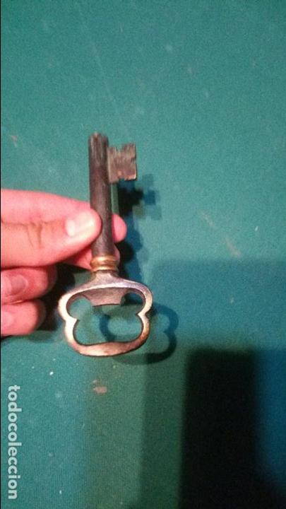 Antig&uuml;edades: BONITA LLAVE DE BRONCE. - Foto 1
