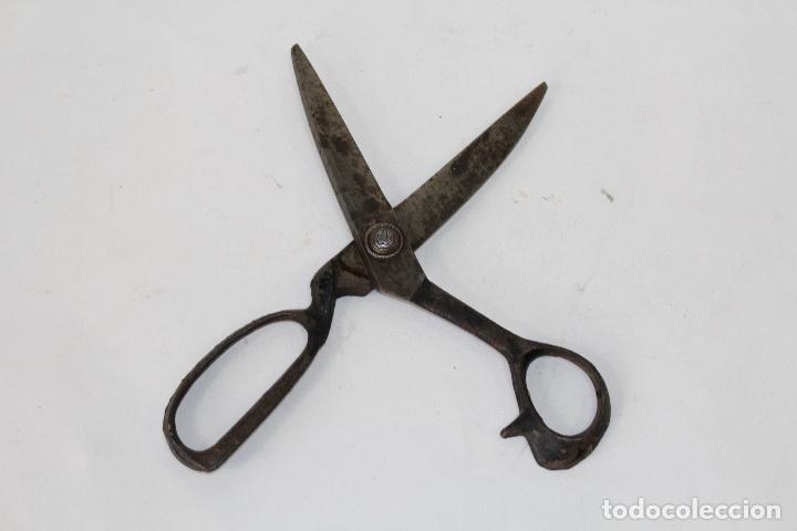 Antig&uuml;edades: tijeras de sastre antiguas - Foto 2
