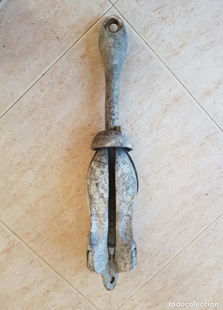 Antig&uuml;edades: Gran ancla antigua de cuatro aspas . - Foto 5