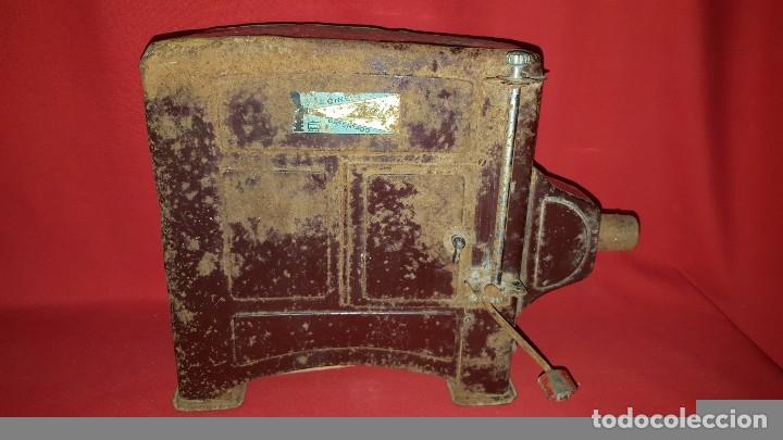 Antig&uuml;edades: Proyector de cine Rovi antiguo. - Foto 1