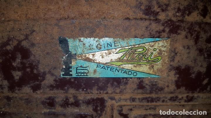 Antig&uuml;edades: Proyector de cine Rovi antiguo. - Foto 2