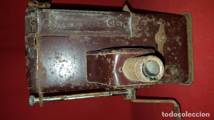 Antig&uuml;edades: Proyector de cine Rovi antiguo. - Foto 3