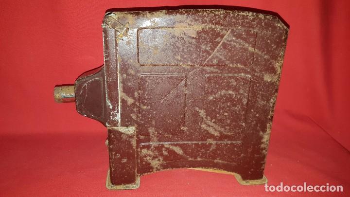 Antig&uuml;edades: Proyector de cine Rovi antiguo. - Foto 4