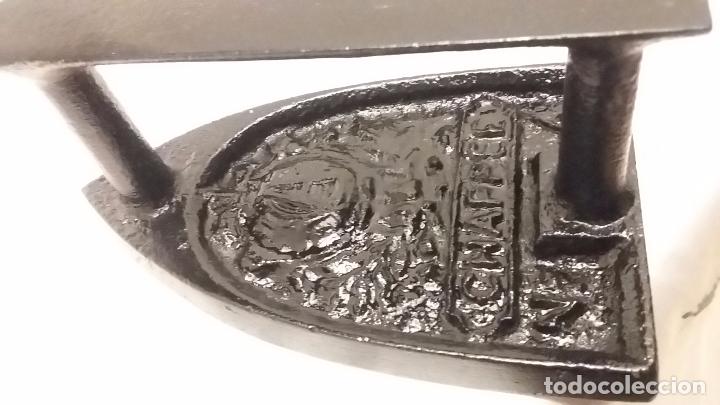 Antig&uuml;edades: Plancha antigua de carbon CHAPPEE N4 - Foto 2