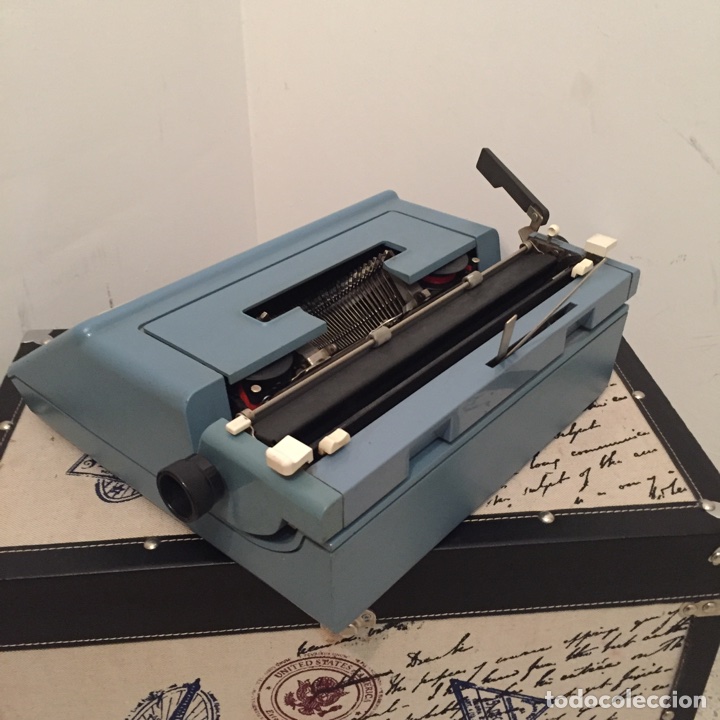 Antig&uuml;edades: M&aacute;quina de escribir Olivetti - Foto 6