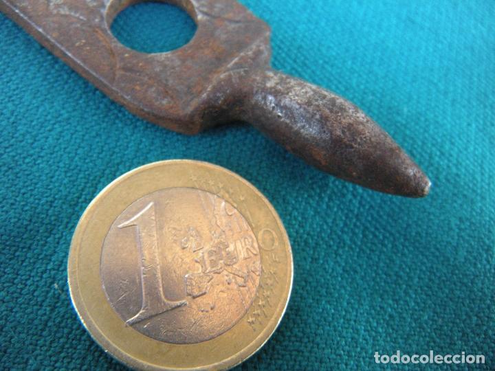 Antig&uuml;edades: ANTIGUO CUCHAR&Oacute;N CUCHARA DE HIERRO FORJADO. - Foto 2
