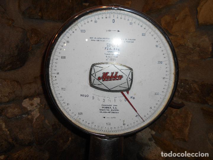 Antig&uuml;edades: BASCULA DE COMERCIO MARCA MOBBA - Foto 3