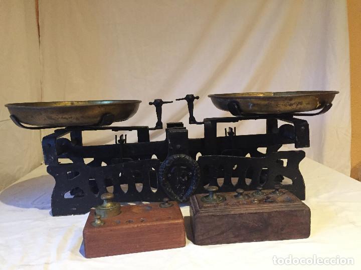Antig&uuml;edades: B&Aacute;SCULA ANTIG&Uuml;A 15 KG. - Foto 1