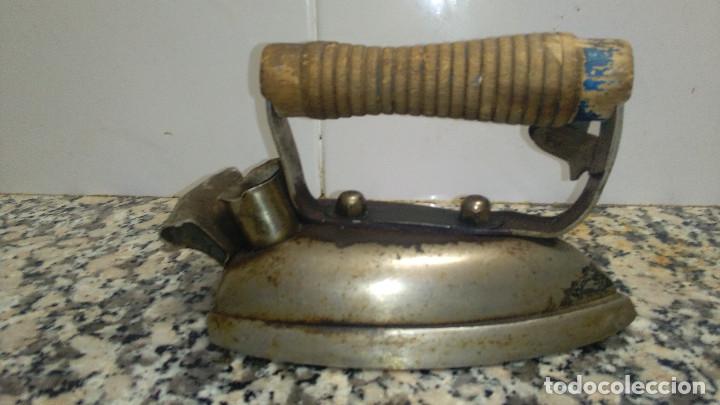 Antig&uuml;edades: ANTIGUA PLANCHA ELECTRICA - Foto 2