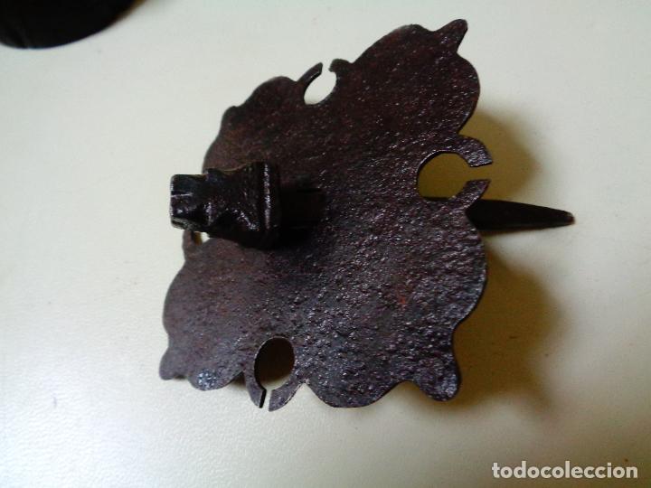 Antig&uuml;edades: Gran clavo de hierro en forja medieval - Foto 3