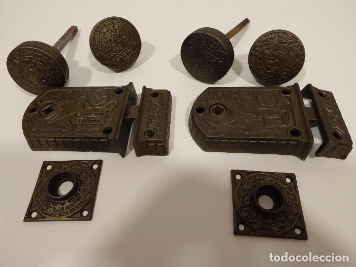 Antig&uuml;edades: DOS CERRADURAS ANTIGUAS CON RELIEVES - Foto 2