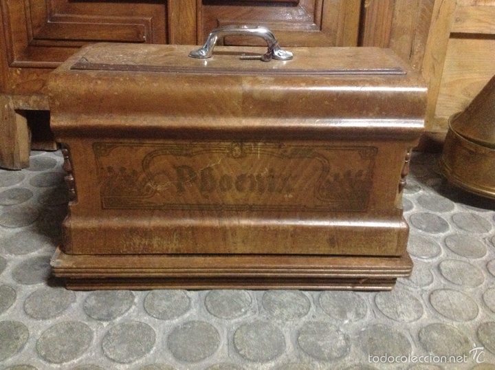 Antig&uuml;edades: M&aacute;quina de coser - Foto 4