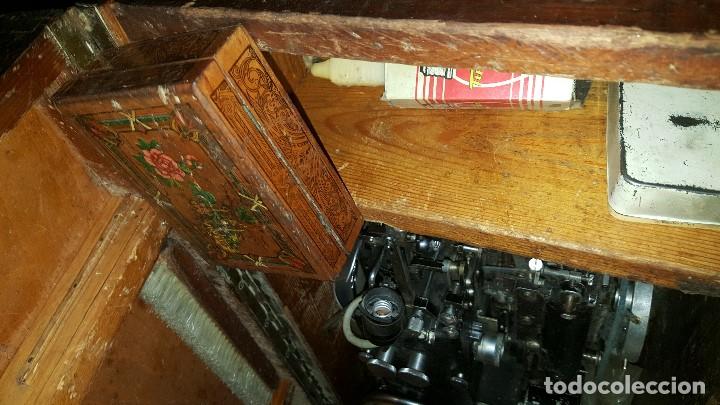 Antig&uuml;edades: TITAN - MAQUINA DE ANUDAR - PRIMER MODELO - 1935 - Foto 6