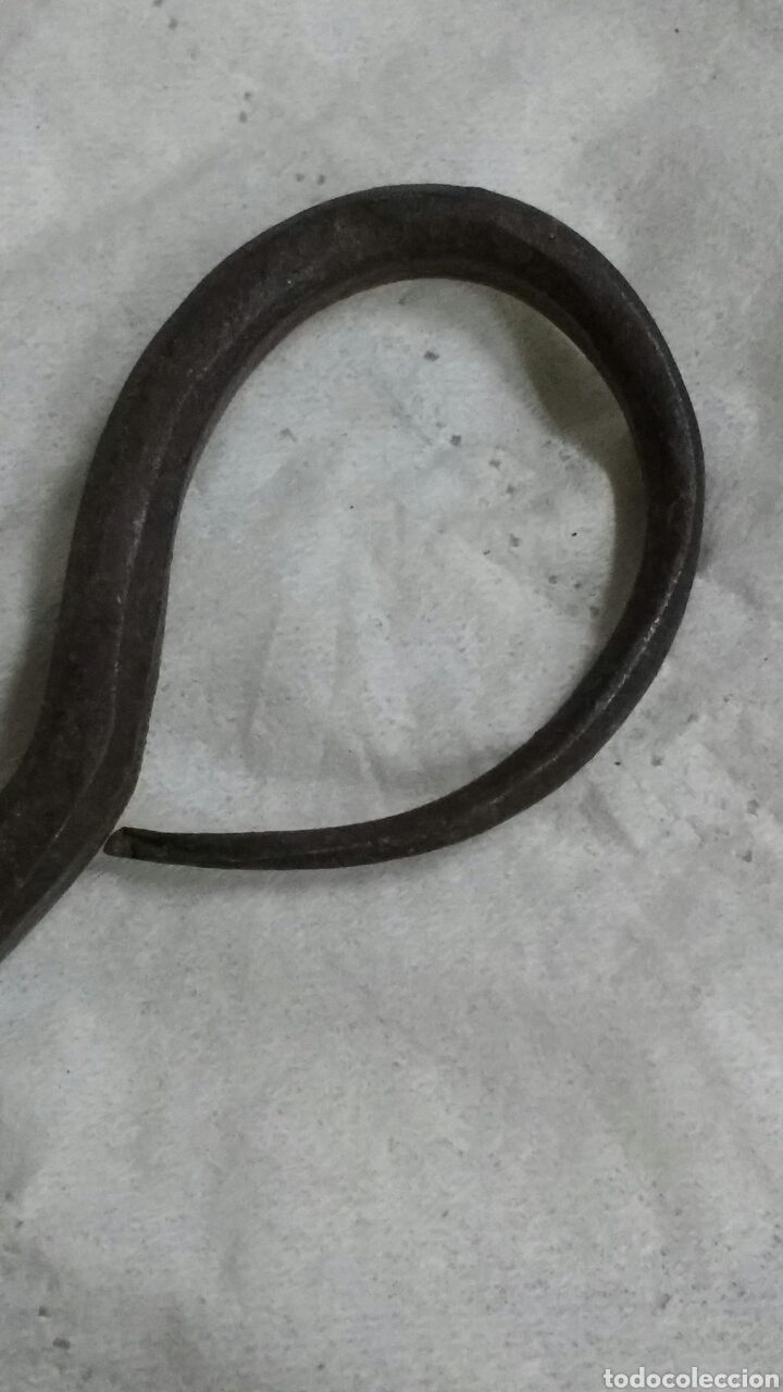 Antig&uuml;edades: Muy antiguas tijeras. 15 cms - Foto 2